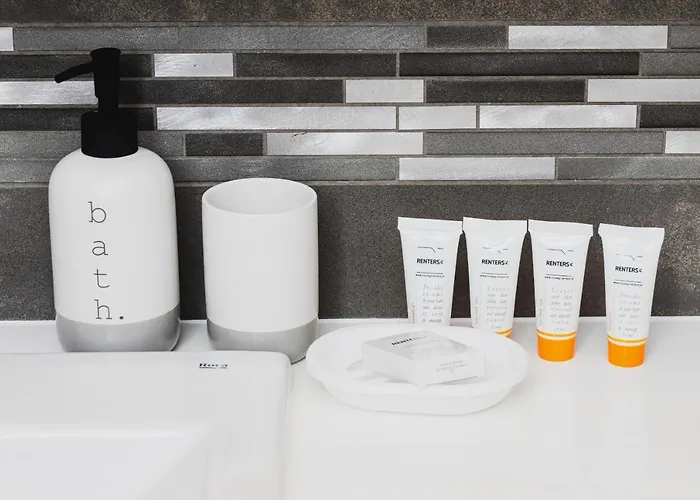 Spacious Aleja Rzeczypospolitej With Balcony By Renters Gdansk